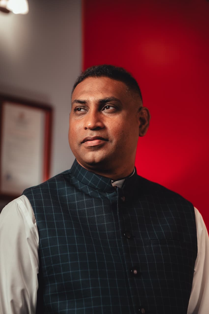 Rev. Winston Mansingh — Senior Pastor